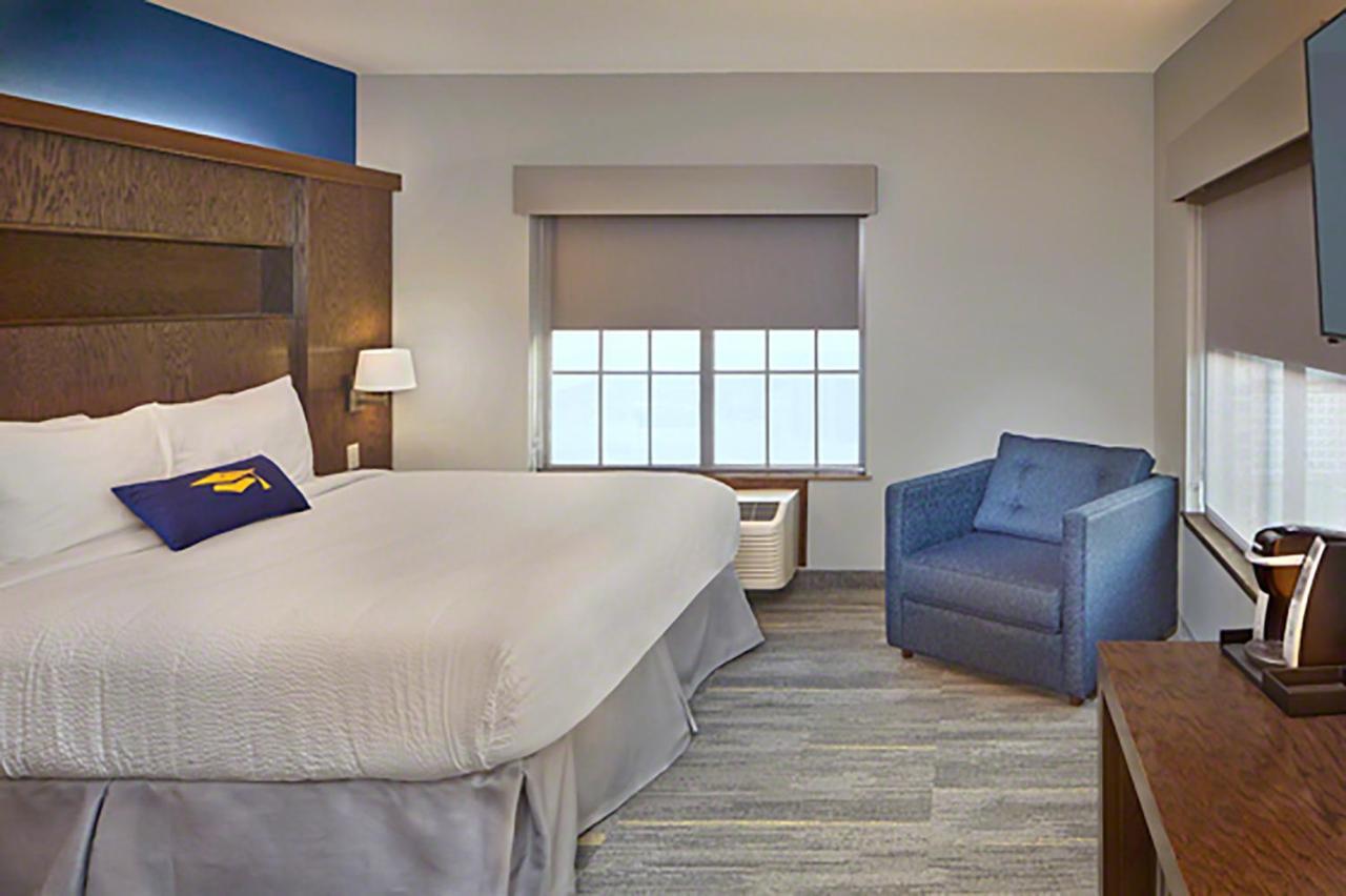 Scholar Morgantown, Tapestry Collection By Hilton Hotell Eksteriør bilde