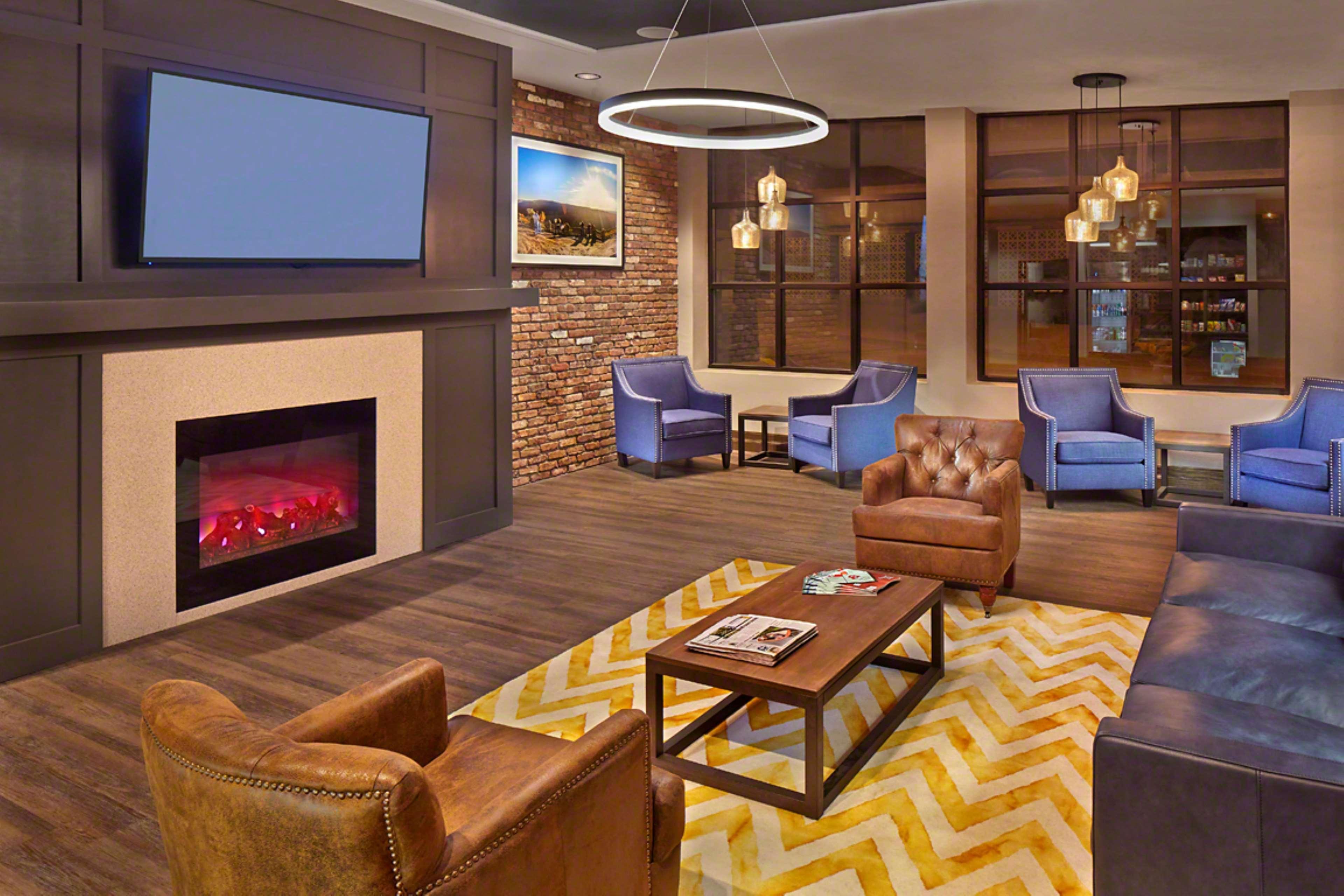 Scholar Morgantown, Tapestry Collection By Hilton Hotell Eksteriør bilde
